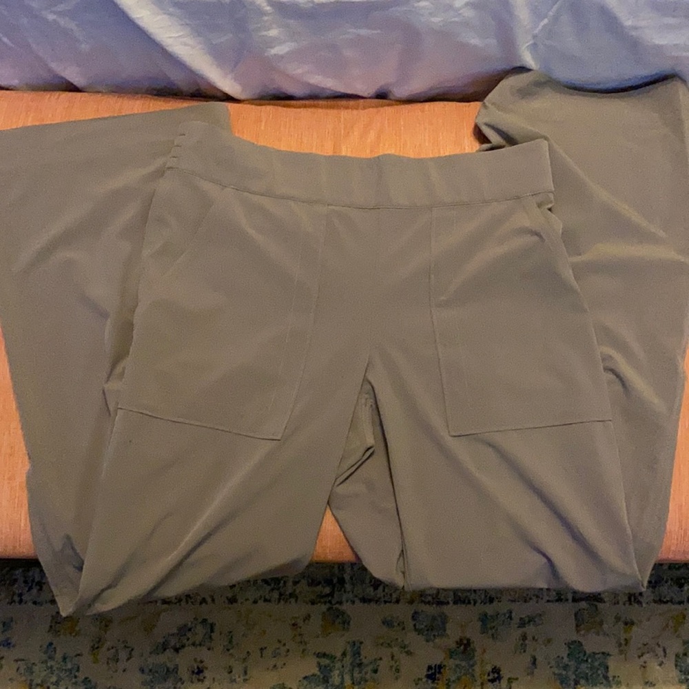 Athlete gray pants